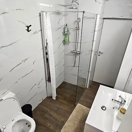 Like Magheru Bucarest