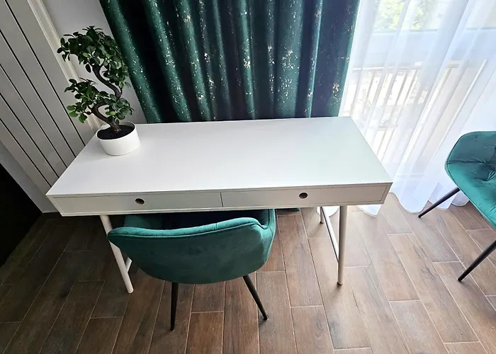 Like Magheru Boekarest